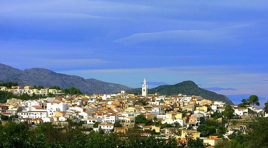 Viajes en bici en la Costa Blanca: disfruta del Mediterráneo